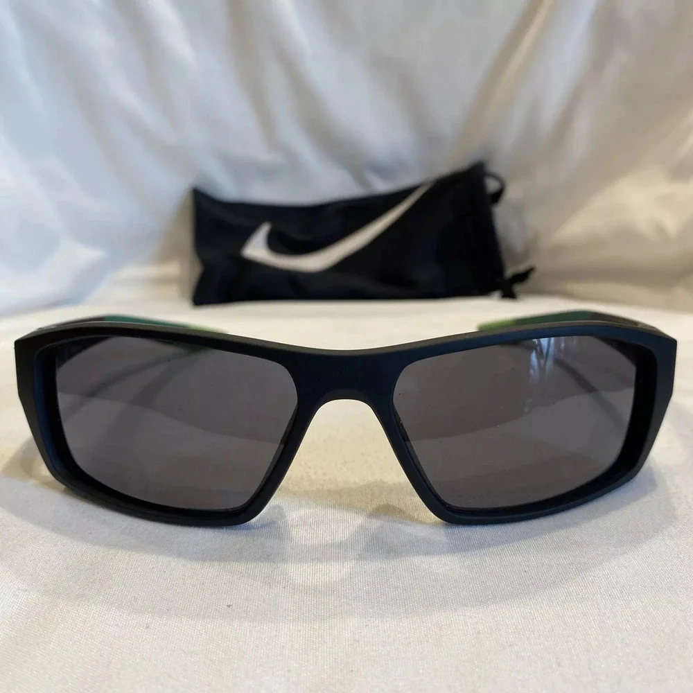 NWT Nike BRAZEN-SHADOW-MI-CT8228-010-59 Matte Black Shield 59mm Sunglasses